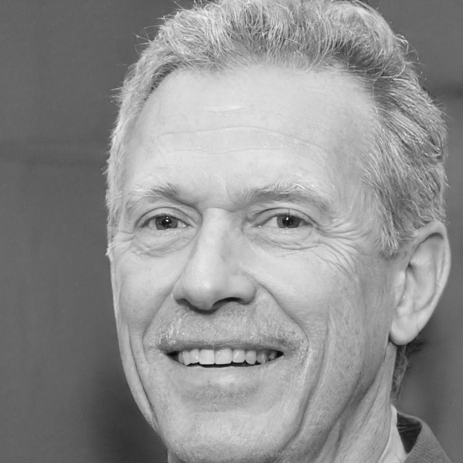 Dr. Kai Chen, blockchain development instructor with extensive DeFi protocol experience